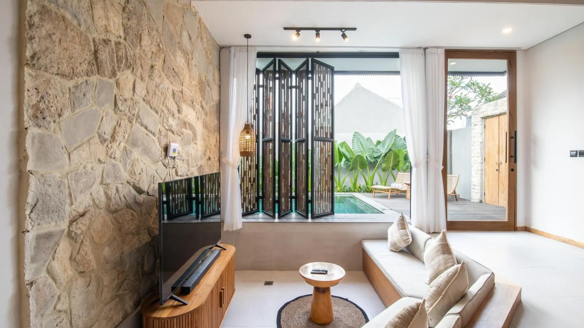 Cozy Villa With Pool In The Center Of Ubud